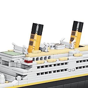 2022 Pcs Collector's Series Building Blocks Titanic Model - PANSEKtoy
