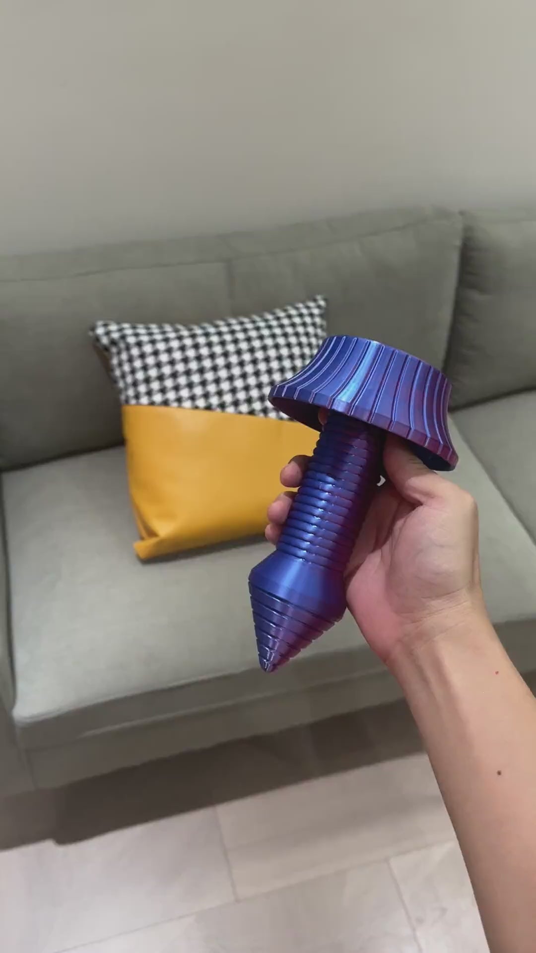 3D nyomtatott stílusos, spirál alakú, kihúzható kard fidget játék gravitációs késes játék 